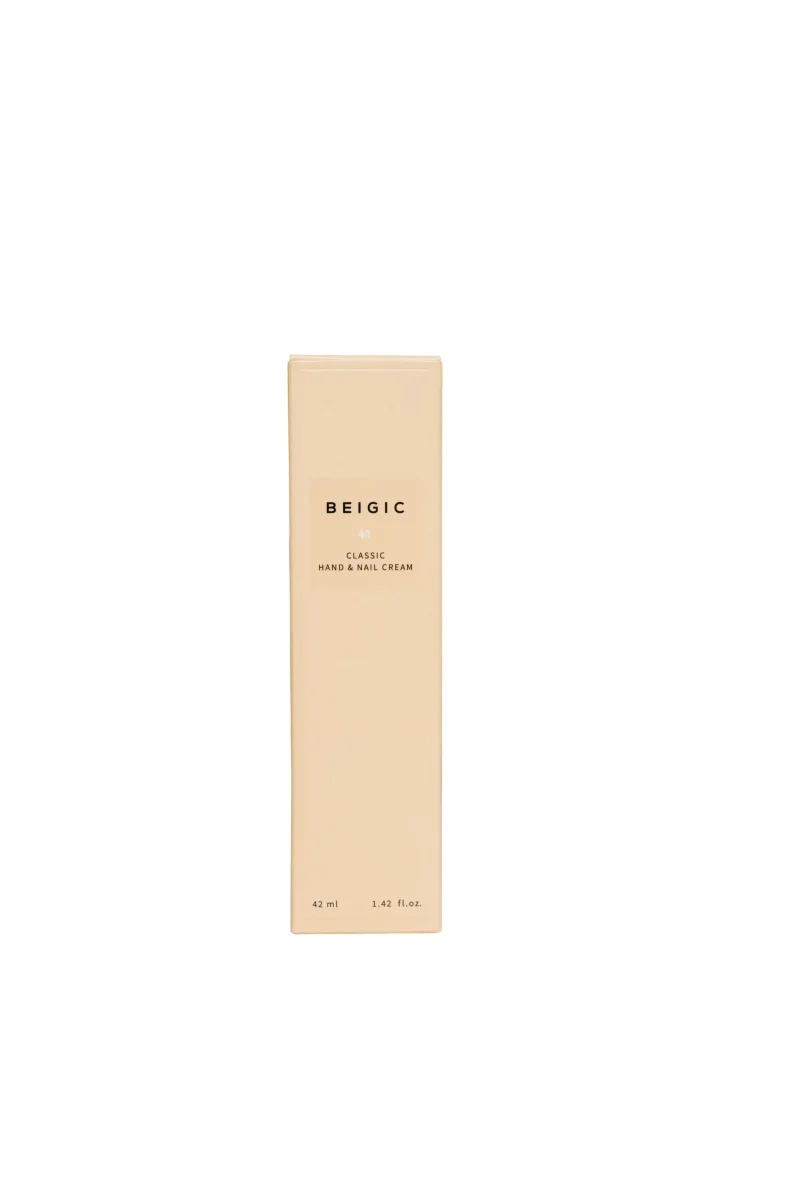 Kutija za kremu za ruke i nokte marke Beigic, povezana s korejskom kozmetikom i divote cosmetics, bež boje s crnim natpisom.