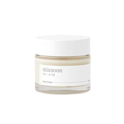 Staklena posudica s bijelim poklopcem koja sadrži Mixsoon Bean Cream, korejsko kozmetičko sredstvo, povezana s brendom Divote Cosmetics.