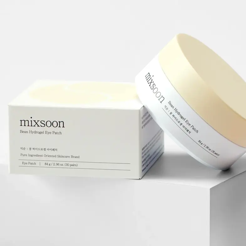 Proizvod korejske kozmetike marke Mixsoon, Bean Hydrogel Eye Patch, na bijeloj pozadini, povezan s Divote Cosmetics.